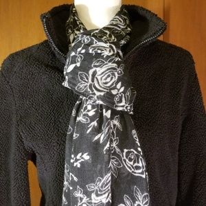 Rose Scarf 💕